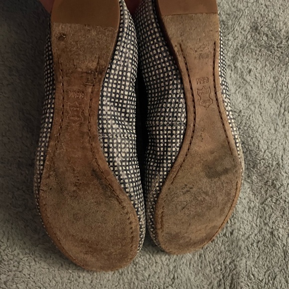 Women’s Tory Burch flats size 8.5 - Picture 2 of 3